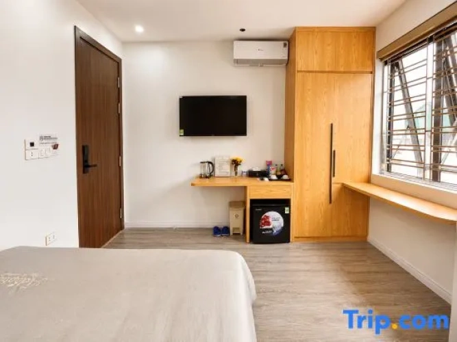 Deluxe Double room with city view