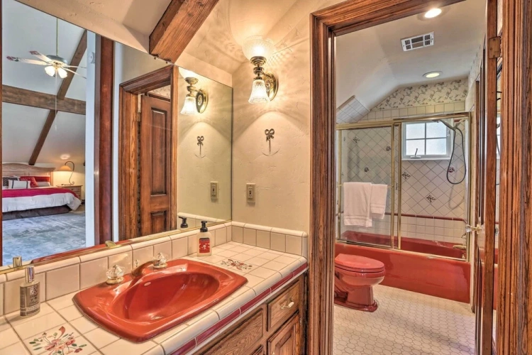 3 Bedrooms Cottage