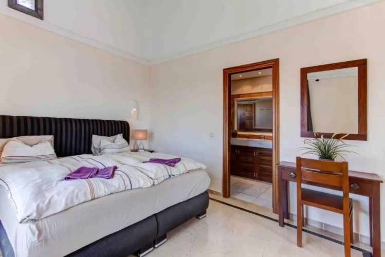 3 Bedrooms Villa