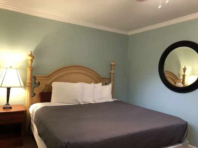 Atlantis Inn