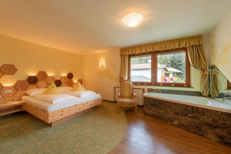 1 Bedroom Suite