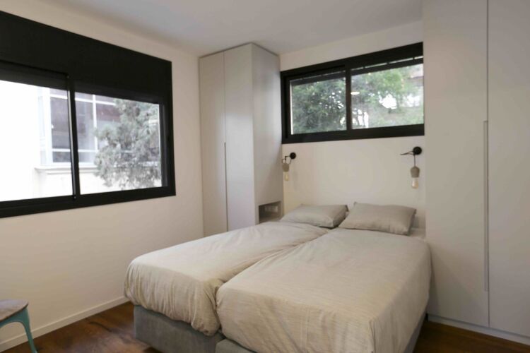 HolyGuest - Gordon 25 Over view