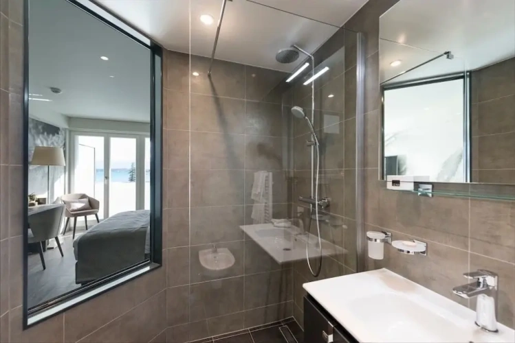 Superior Double room with balcony and with lake view