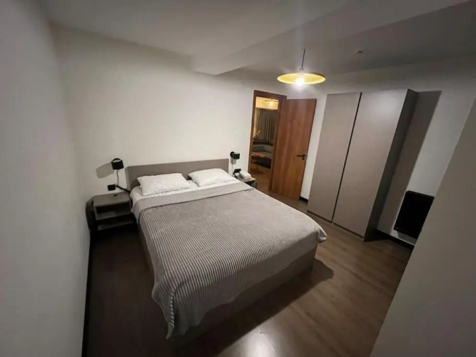 Paskunji Marshall Apartment