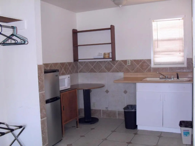 Budget Inn Boron
