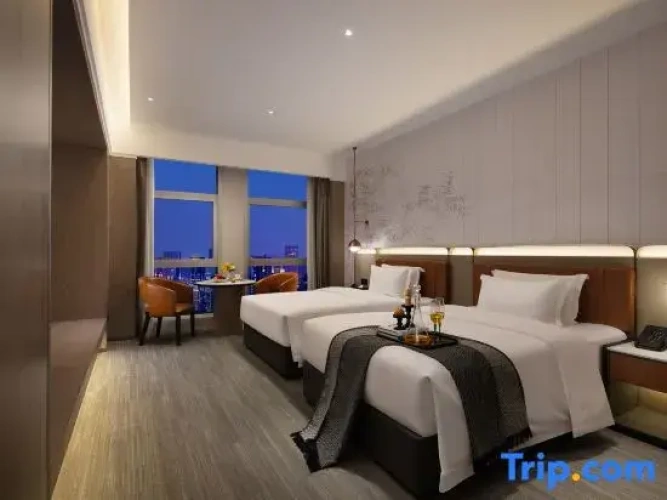 1 Bedroom Deluxe Suite