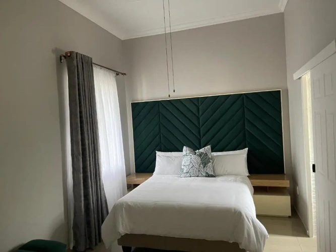 3 Bedrooms Cottage