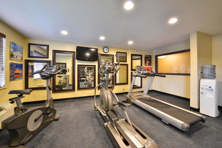 Best Western Glenview -Chicagoland Inn And Suites photo 25
