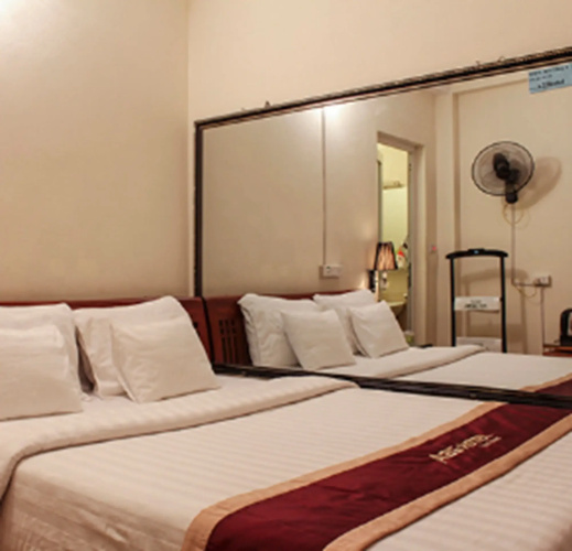A25 Hotel - Doi Can 2