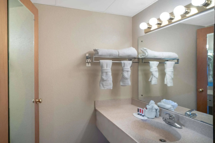 Ramada Pigeon Forge South