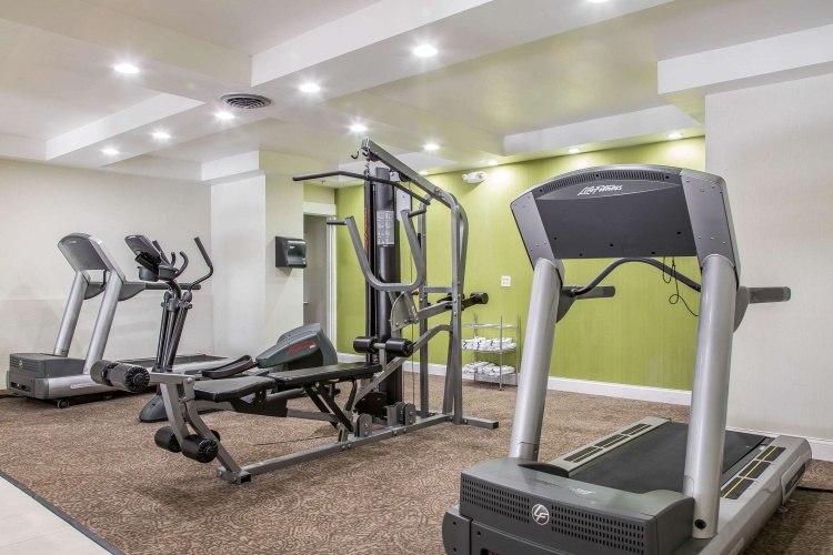 Quality Inn & Suites Middletown - Newport photo 16