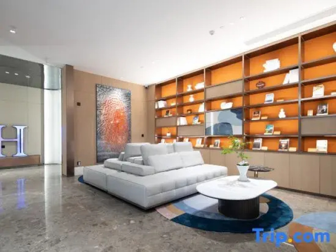 H·CRYSTAL Hotels