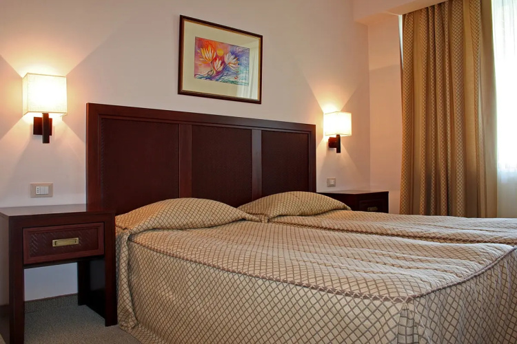 Hotel Lotos - Riviera Holiday Resort