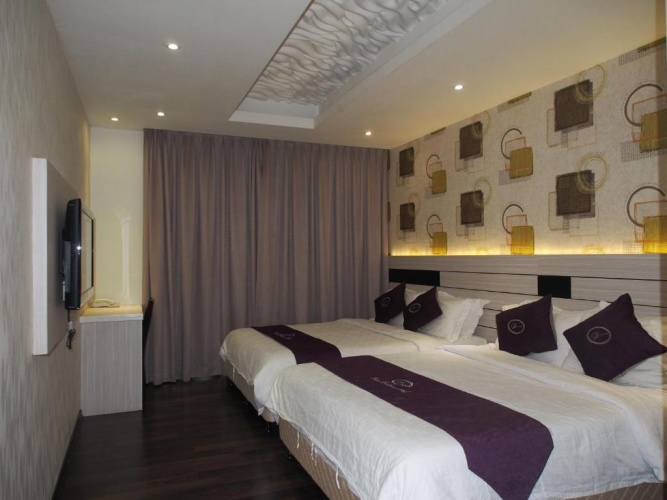 Deluxe Quadruple room