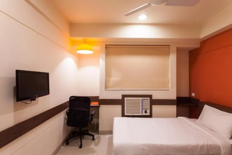 Standard Double room with view