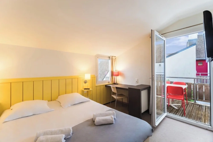 2 Bedrooms Standard room with balcony