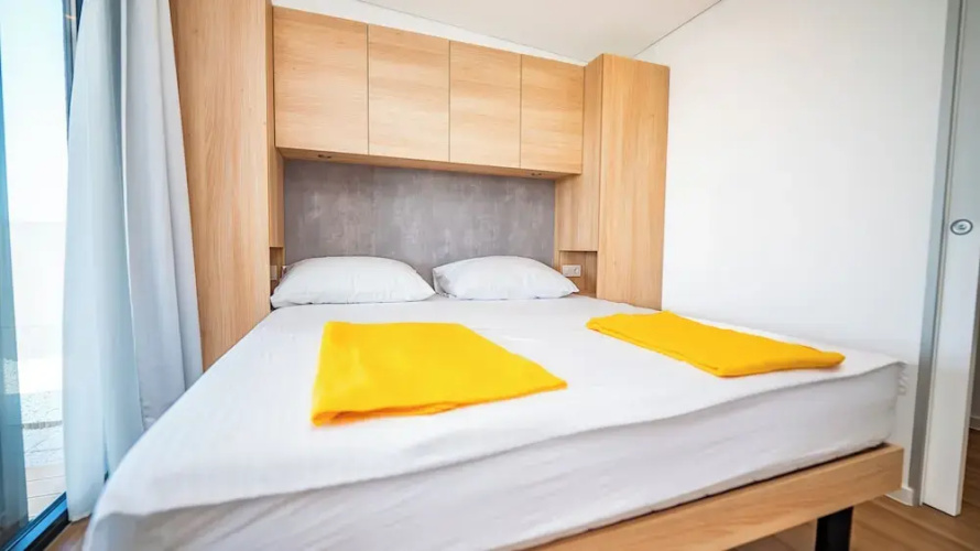 House Red Earth - Kastel Stafilic