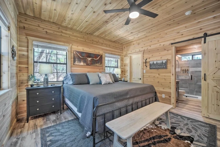 2 Bedrooms Cottage