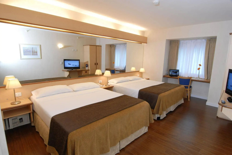 Aeroparque Inn and Suites