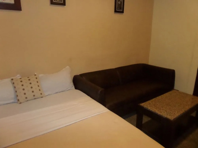 Elicris Place