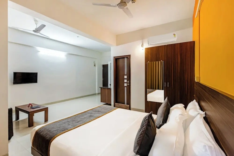 Deluxe Suite