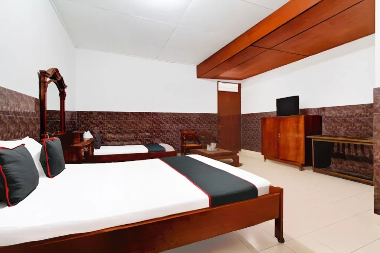Standard Triple room