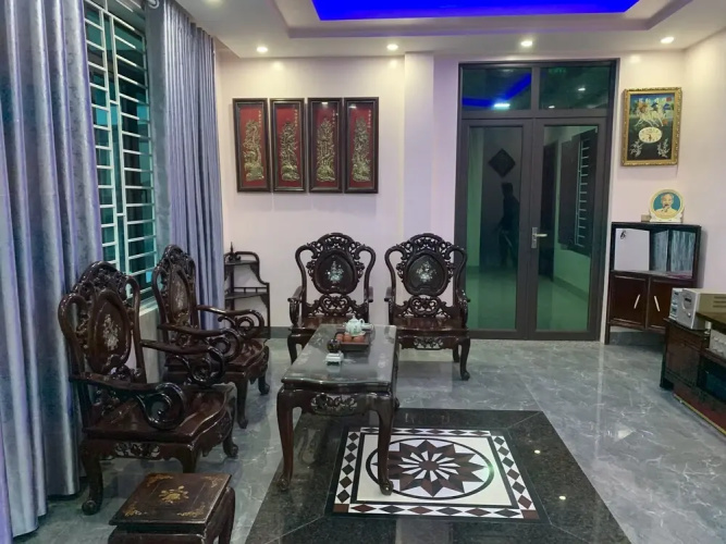 Nha Nghi Tung Long