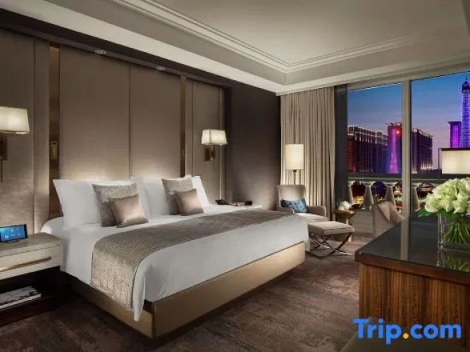 Premier Suite