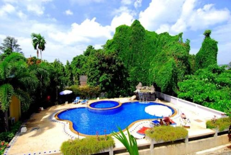 Discovery Gardens Apartment