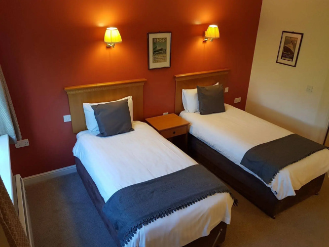 New Forest Lodge