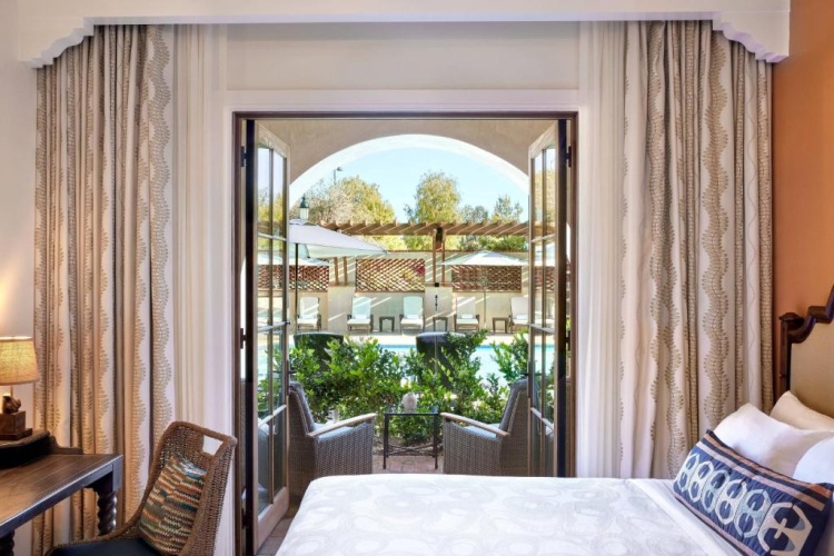 Standard Quadruple room with balcony