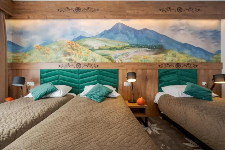 Standard Triple room