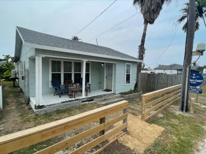 3 Bedrooms Cottage
