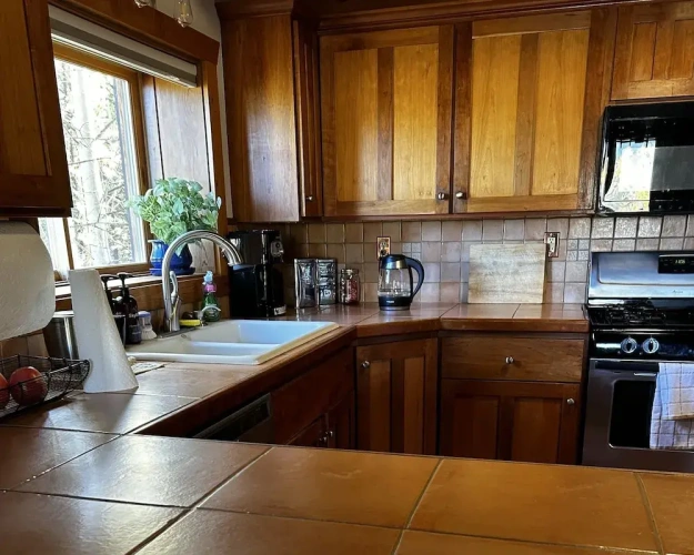 3 Bedrooms Cottage