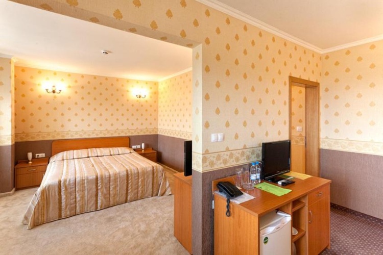 2 Bedrooms Deluxe Suite with view