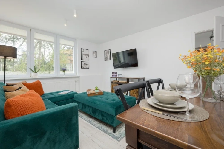 2 Bedrooms Apartment