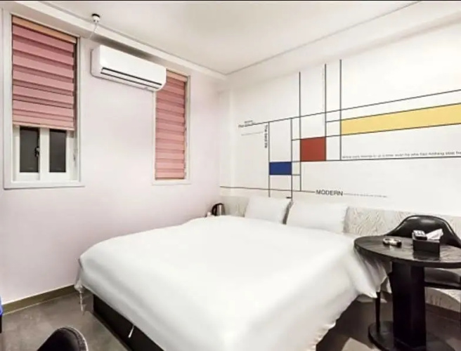 Yogi Motel