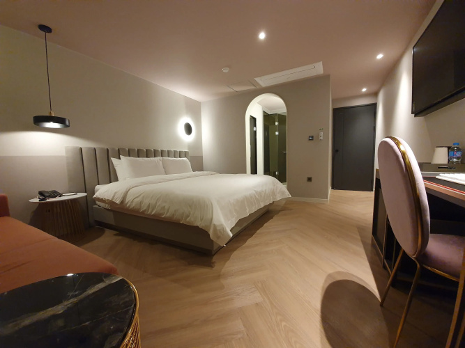 Button Hotel