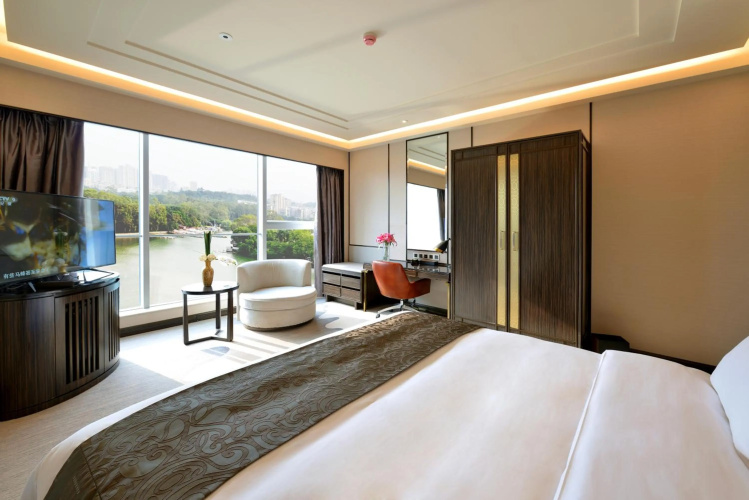 Fuzhou Lakeside Hotel