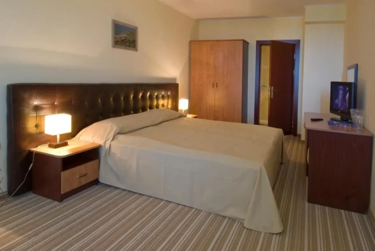 Suite with balcony and with view