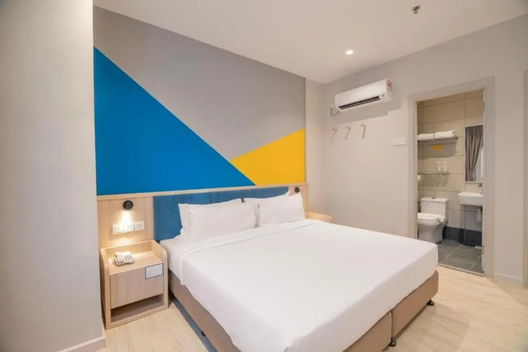 Fives Hotel Meldrum