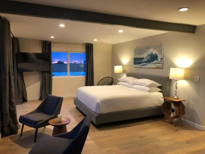 4 Bedrooms Cottage