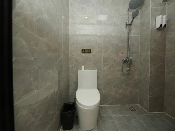 Lianger Hotel (Kunming Wuyue Plaza)
