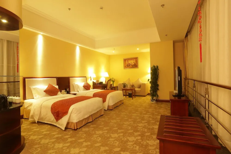 Ziwei Huatian Grand Hotel