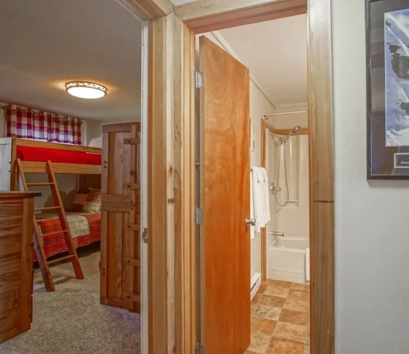 2 Bedrooms Standard room with balcony and with mountain view