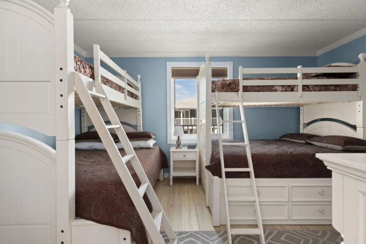 Bimini 105 2 Bedroom Condo by RedAwning