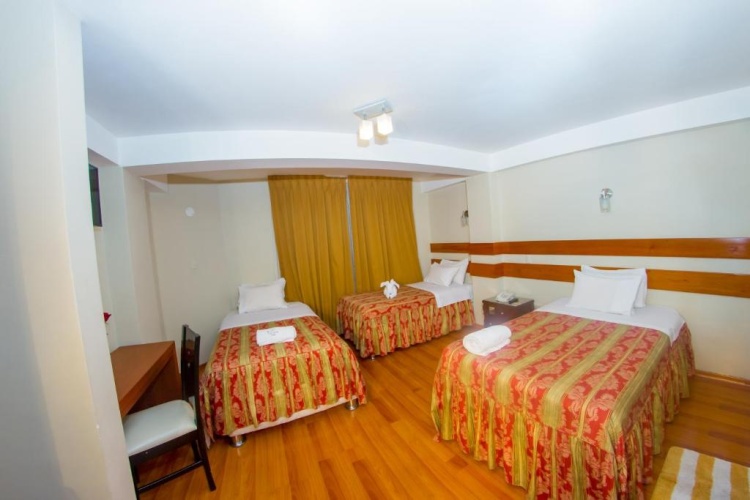 Standard Triple room