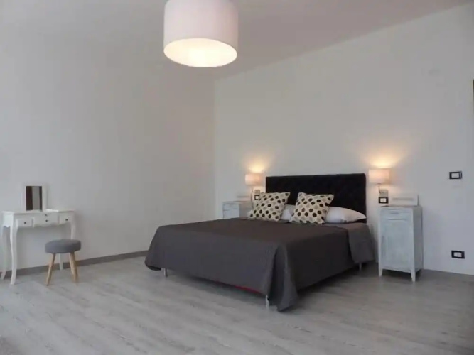 7 Rooms