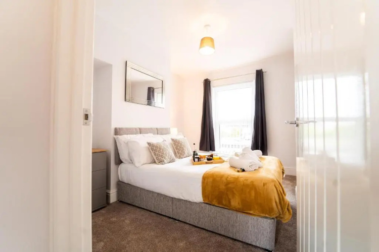 River View Home - 2 bed