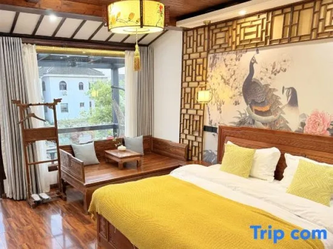 Standard Double room with river view